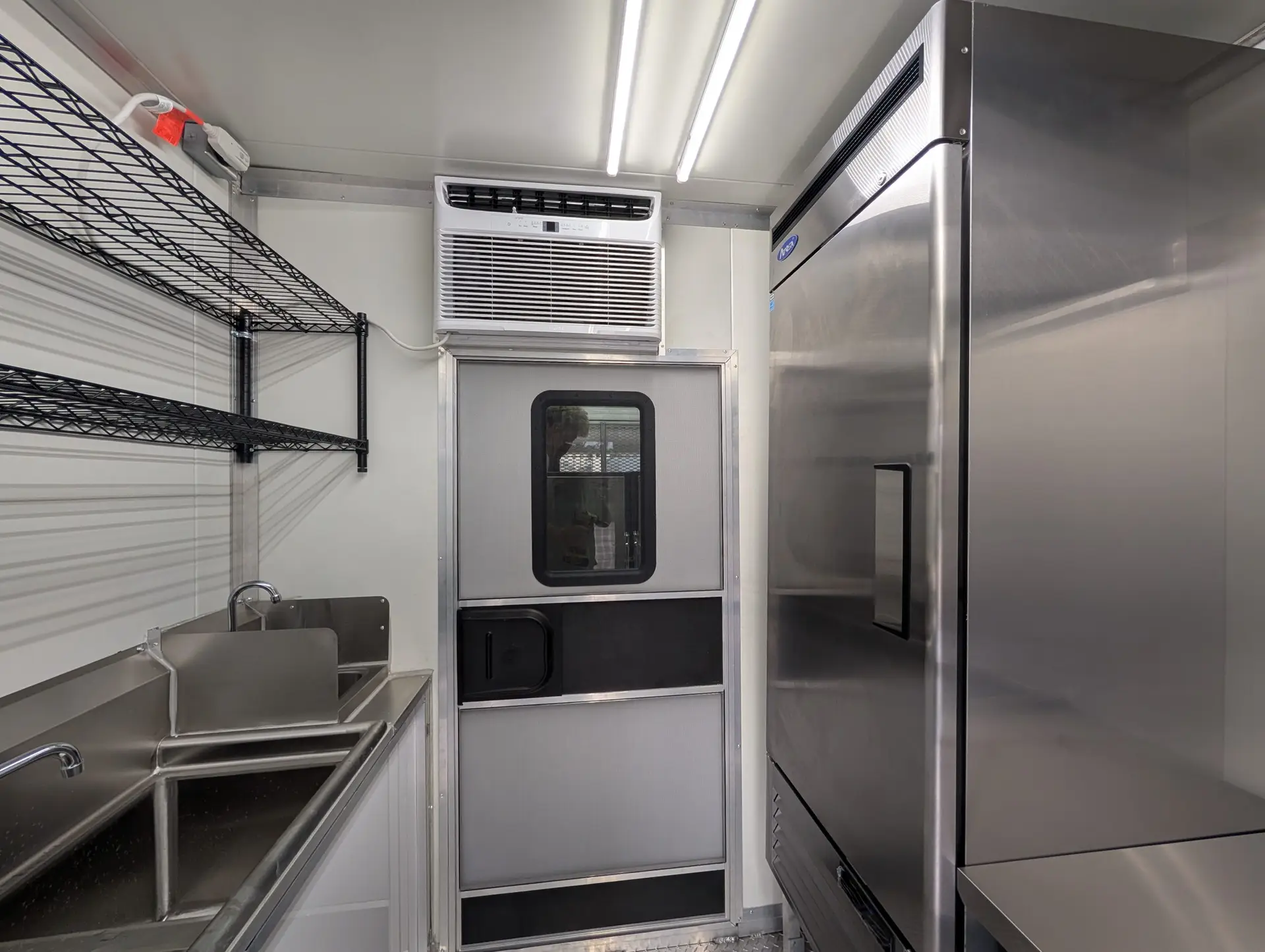 20ft equipped bbq trailer 20ft equipped bbq trailer