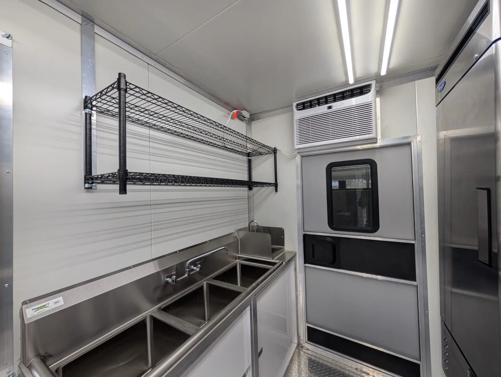 20ft equipped bbq trailer 20ft equipped bbq trailer