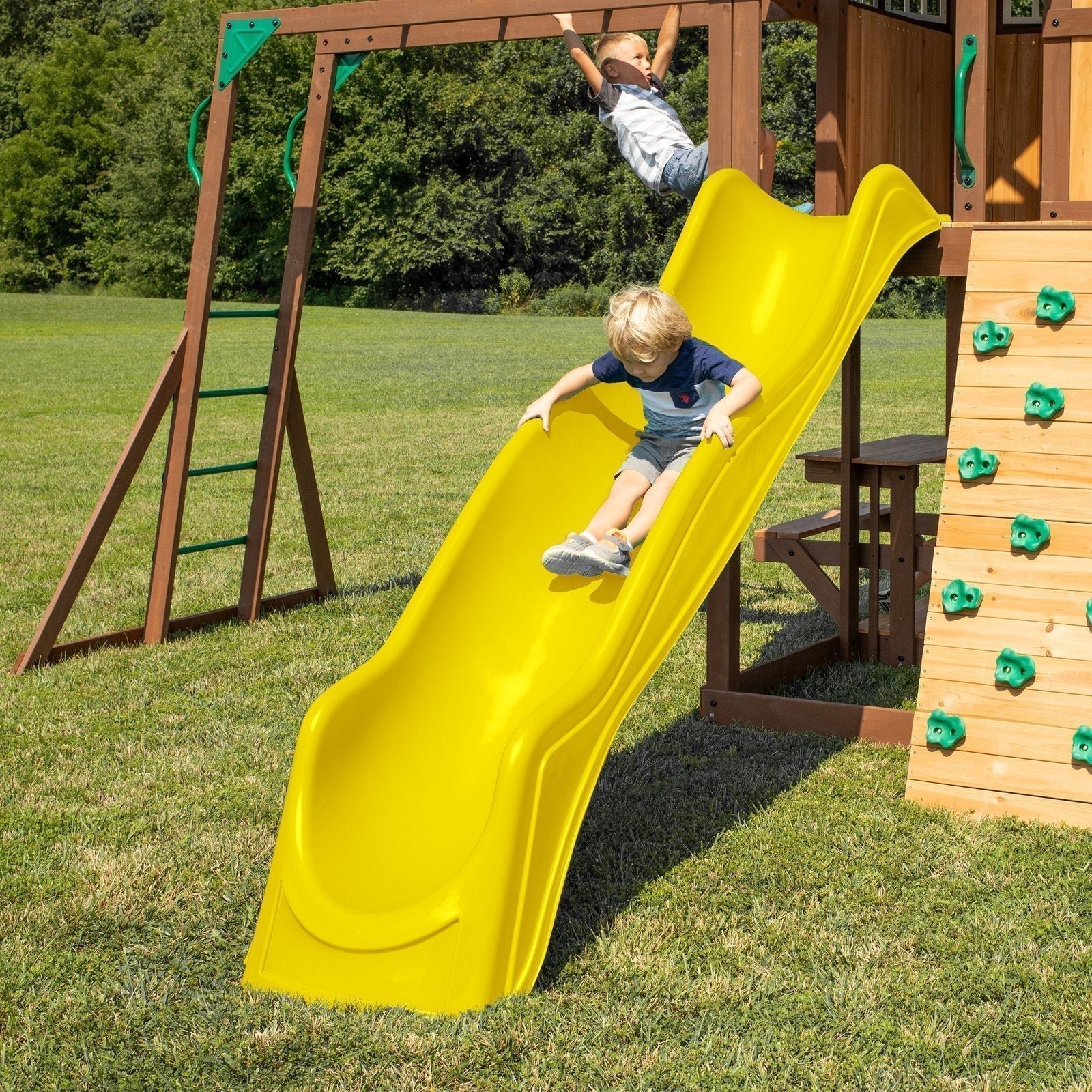 03 skyfort with vac slide slide 2copyyellow 1.jpg 03 skyfort with vac slide slide 2copyyellow 1.jpg