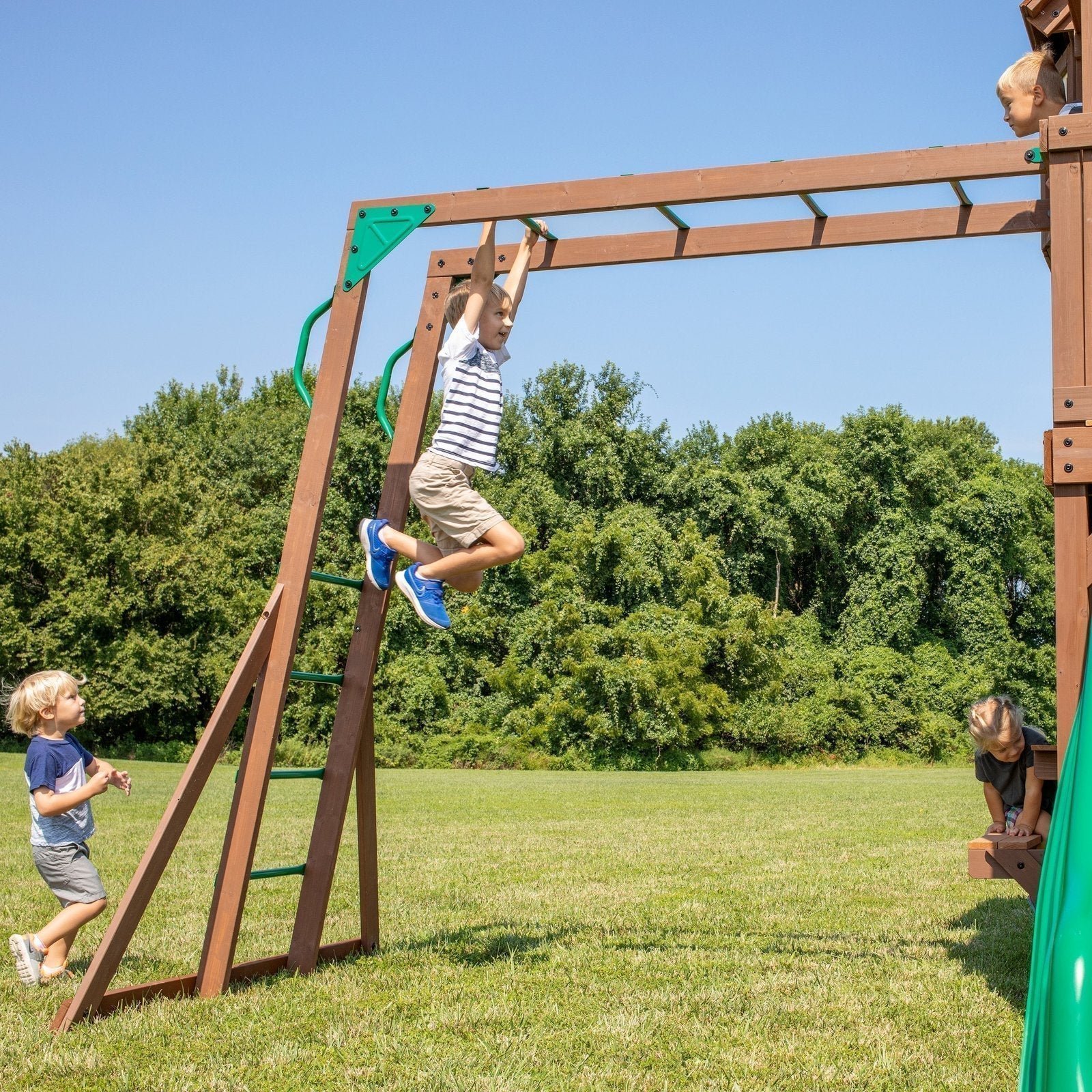 p7 skyfort with vac slide monkey bars 1.jpg p7 skyfort with vac slide monkey bars 1.jpg